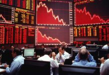 Brent Crude Slips to $98.20 Per Barrel Despite Geopolitical Tensions Over Iran Indian Stock Market Today: Sensex Drops 494 Points, Nifty Slides 142; Rupee Falls to 93.75 vs USD on Rising Crude Oil Prices