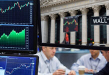 S&P 500 Nears Record High Ahead of Iran Talks, Inflation Data S&P 500 Rebounds Near Highs Before CPI, Iran Talks