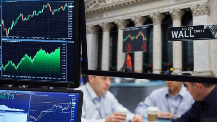 S&P 500 Rebounds Near Highs Before CPI, Iran Talks