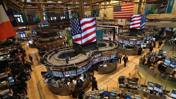 US Q1 Earnings 2026 Begin: S&P 500 Profit Growth Seen at 12.5% as Banks, Big Tech Set the Tone