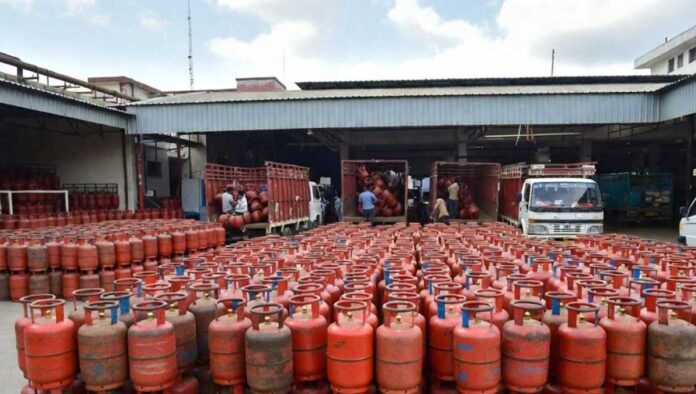 India Faces LPG & LNG Supply Risk as Qatar’s Ras Laffan Facility Damage Threatens Long-Term Imports