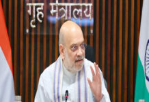 Amit Shah Border Visit: Home Minister to Review Security in Border Areas, Focus on Infiltration and Smart Fencing Amit Shah interacting with BSF personnel during a border security review visit