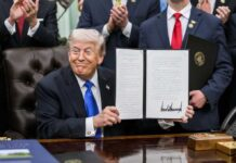 Trump Pauses ‘Project Freedom’ After Pakistan’s Appeal, US-Iran Talks Gain Momentum Amid Hormuz Tensions Donald Trump announces temporary suspension of Project Freedom amid US-Iran negotiations