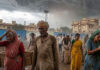 India Monsoon Heat Stress Warning: Study Says 700 Million People Could Face Dangerous Heat and Humidity Risks India Monsoon Heat Stress warning showing people enduring extreme heat and humidity during monsoon season amid climate change concerns.