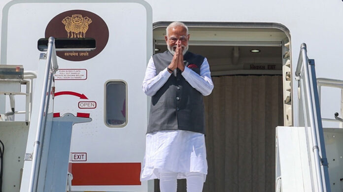 pm-modi-g7-summit-paris-vis PM Modi Arrives in Paris After G7 Summit