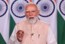 PM Modi Reviews Growth Strategy With Economic Advisory Council Amid Global Challenges Prime Minister Narendra Modi chairing a high-level meeting with members of the Economic Advisory Council to discuss India's growth strategy.