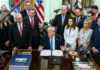 Trump Announces US-Iran Deal Completion, Orders End to Naval Blockade and Reopening of Strait of Hormuz President Donald Trump announces US-Iran agreement and reopening of the Strait of Hormuz