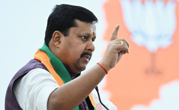 BJP President Nitin Navin begins his first two-day Uttar Pradesh tour focused on strengthening the party organization ahead of the 2027 Assembly elections.